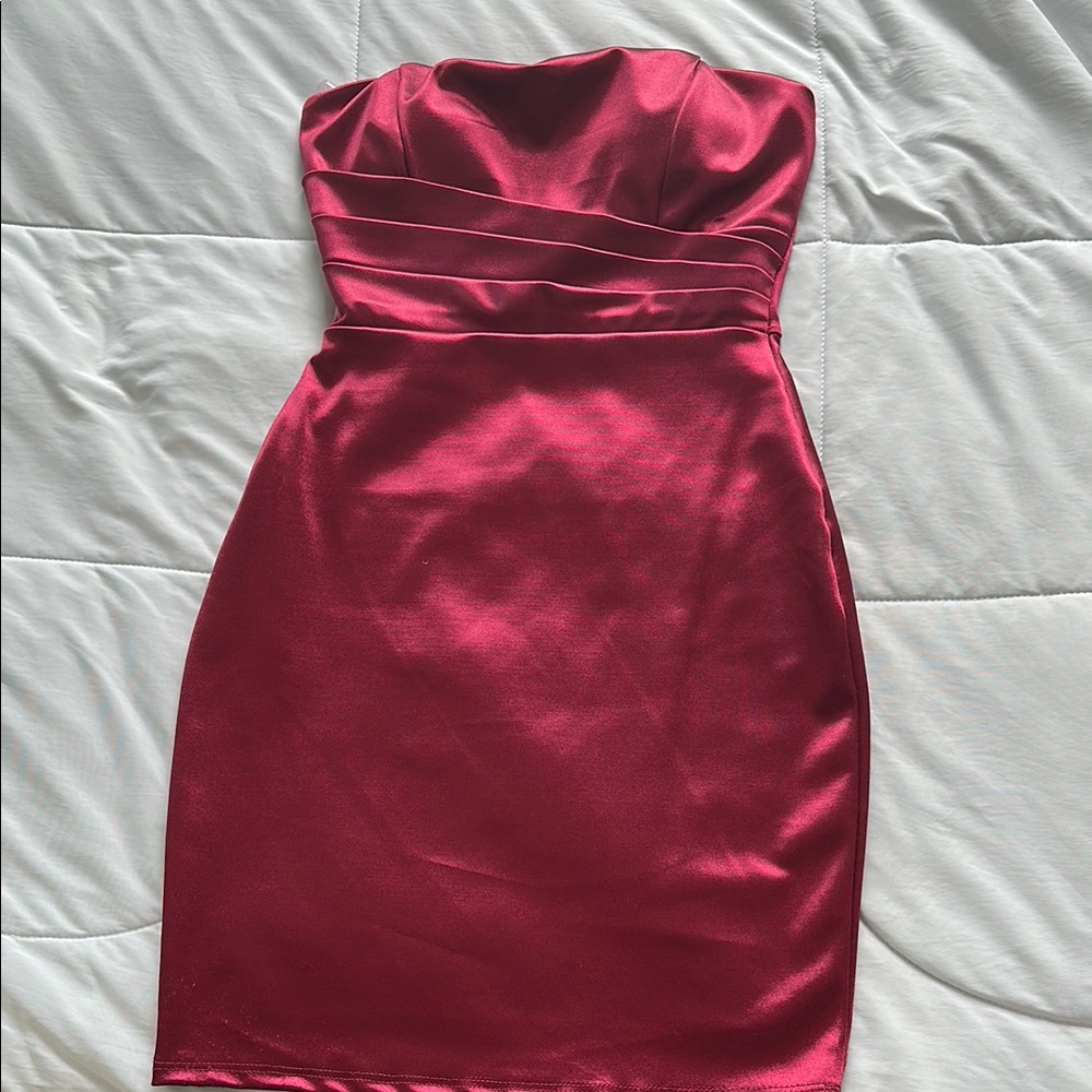 Windsor Red Strapless Sheath Dress Cocktail